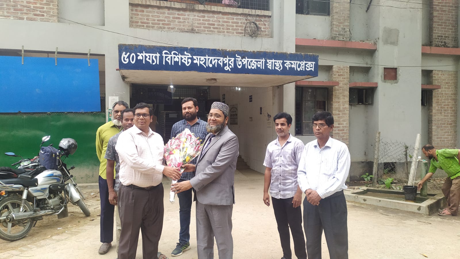 প্রথম ভিজিট সিভিল সার্জন ডাঃ মোঃ আমিনুল ইসলাম