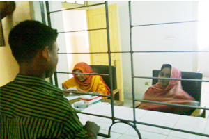 ফার্মেসিতে রোগীর ঔষধ গ্রহন