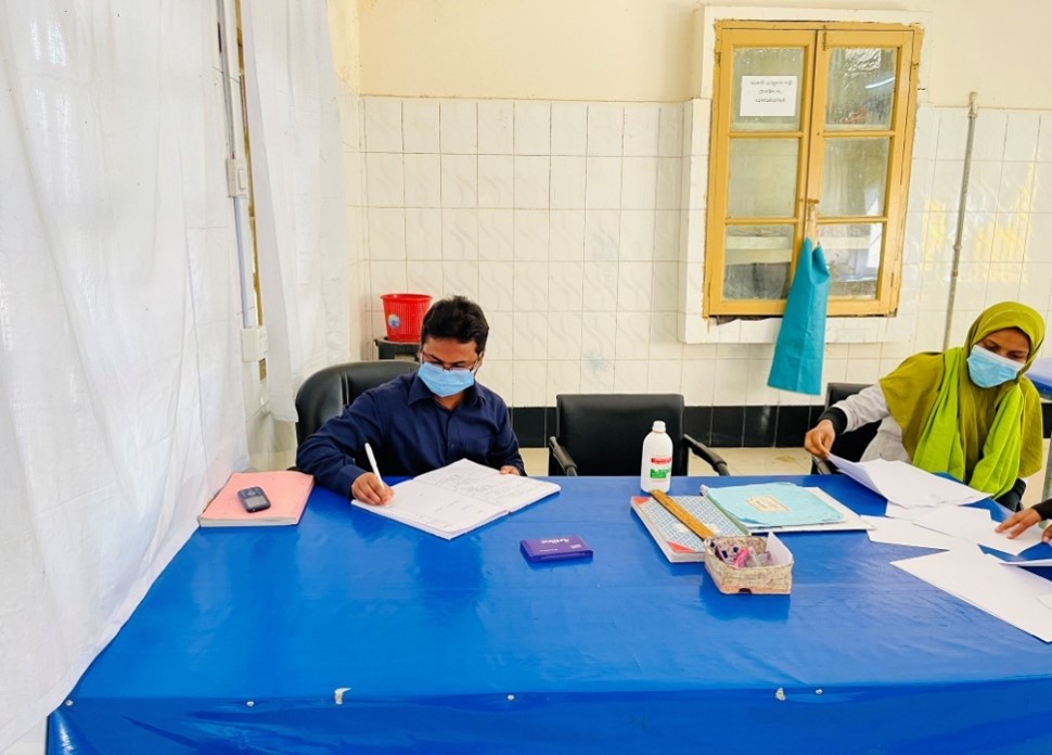 ইমার্জেন্সি রুম 