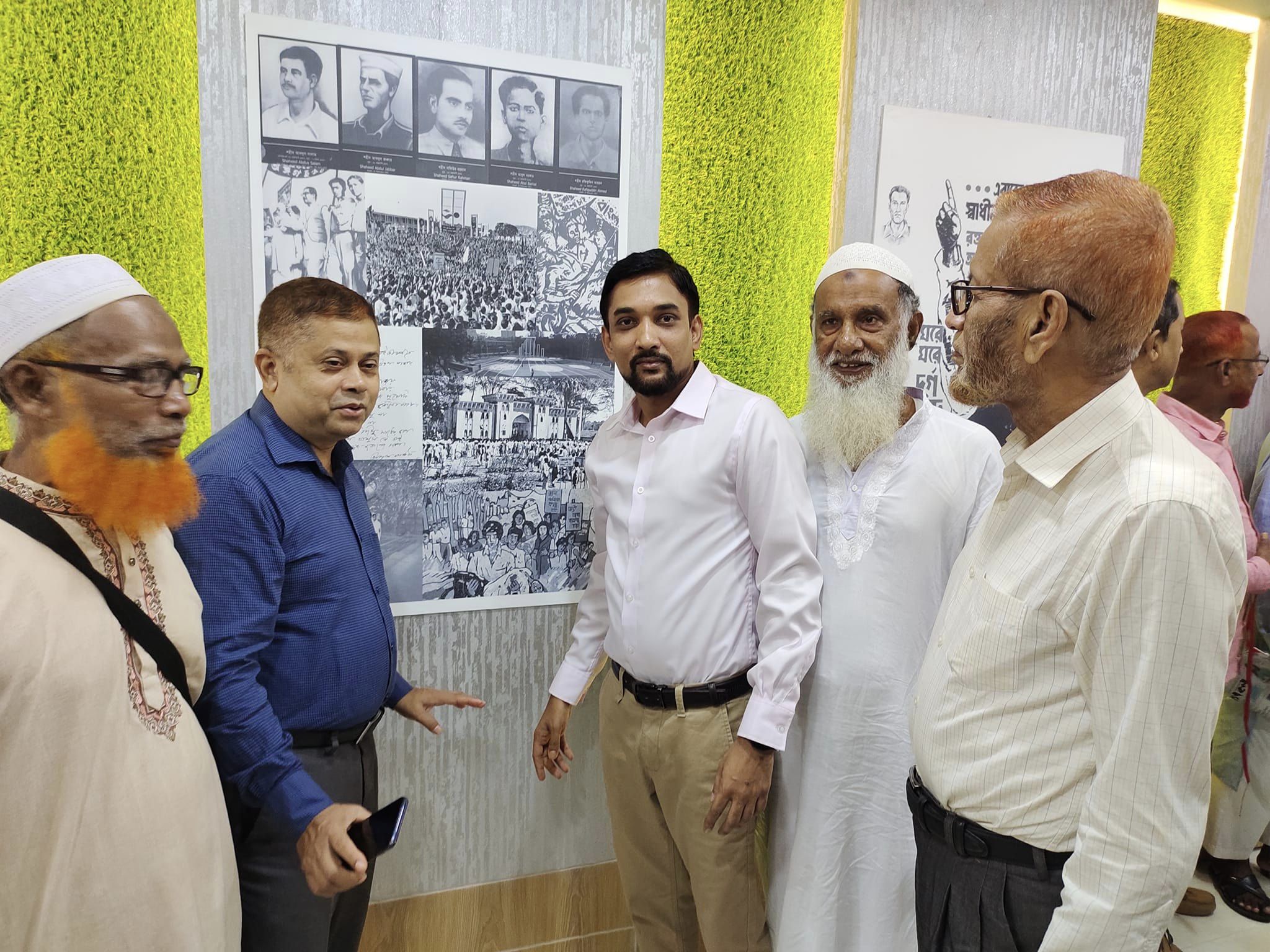 মুক্তিযুদ্ধ কর্নার