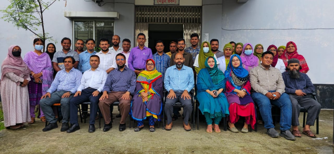 কর্মকর্তা ও কর্মচারীবৃন্দ