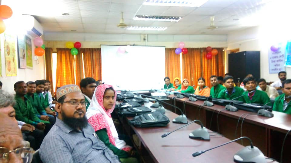 প্রশিক্ষণ কর্মশালায় প্রশিক্ষণার্থীবৃন্দ