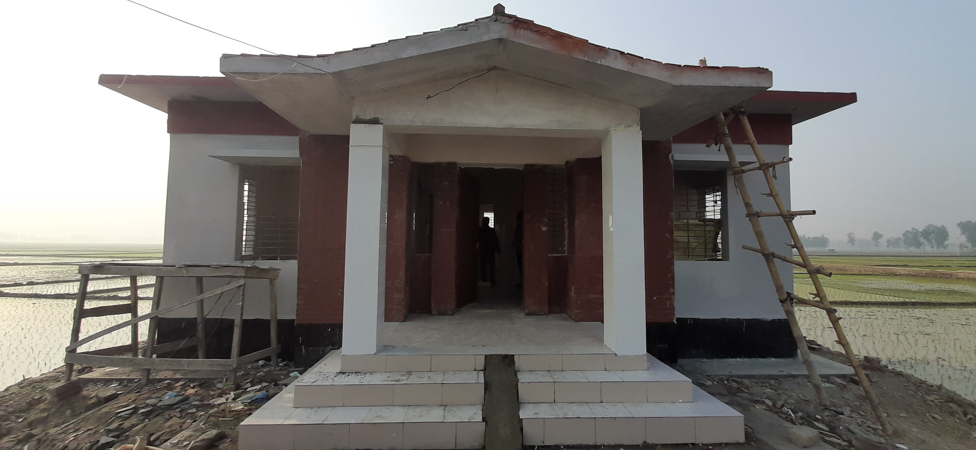 কমিউনিটি ক্লিনিক নির্মাণ
