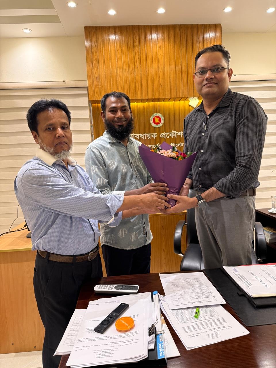 অদ্য ১২.০৫.২০২৬ ইং তারিখে তত্ত্বাবধায়ক প্রকৌশলীর কার্যালয়, এইচইডি, সার্কেল-৬, সিলেট এর অফিস সহায়ক মোঃ জাবেদ আহমদ, অফিস সহকারী-কাম-কম্পিউটার মুদ্রাক্ষরিক পদে পদোন্নতি পাওয়ায় এইচইডি, সার্কেল-৬, সিলেট এর পক্ষ থেকে ফুলেল শুভেচ্ছা।