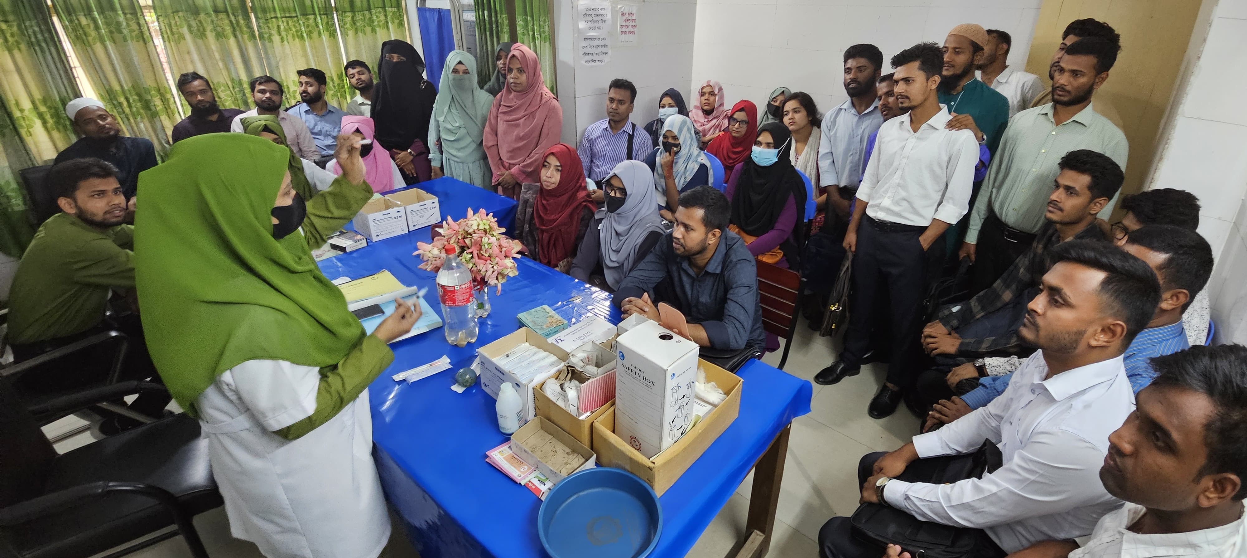 নবনিযুক্ত স্বাস্থ্য সহকারিদের প্রশিক্ষণ কার্যক্রম