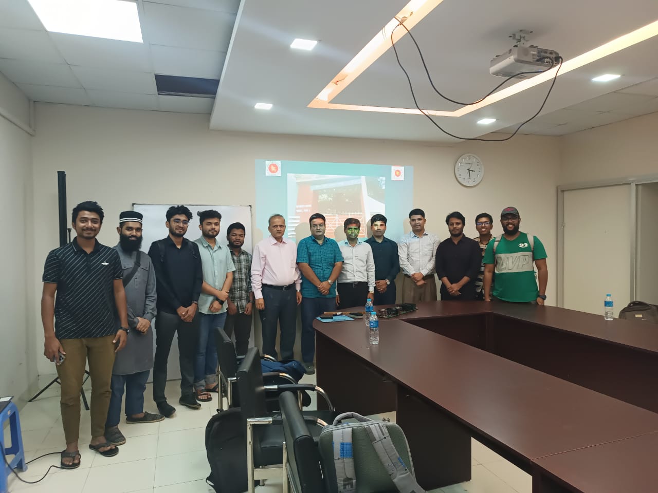 বুয়েট ছাত্রদের এ দপ্তর পরিদর্শন