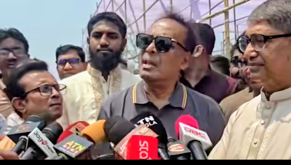 ডাক, টেলিযোগাযোগ ও তথ্যপ্রযুক্তি এবং বিজ্ঞান ও প্রযুক্তি মন্ত্রী ফকির মাহবুব আনাম টাঙ্গাইলের শহীদ মারুফ স্টেডিয়াম পরিদর্শন করেন।