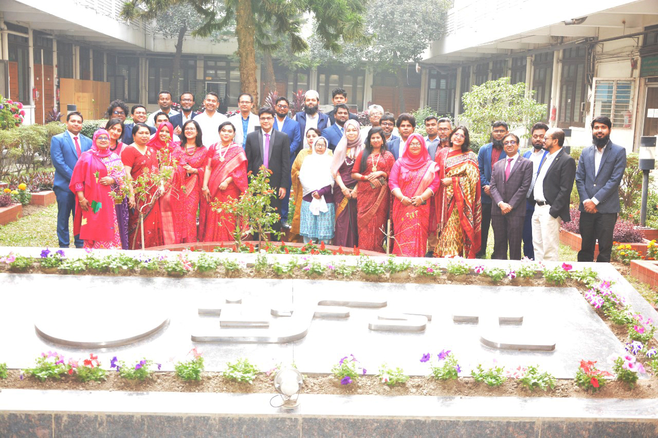 আইএফএসটি এর বিজ্ঞানীবৃন্দ