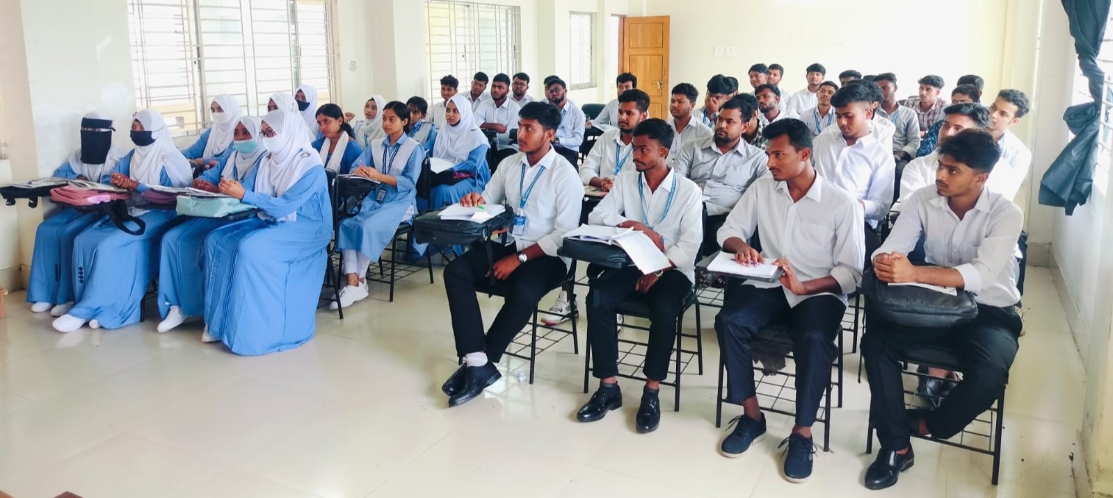 শিক্ষার্থীদের ছবি-2