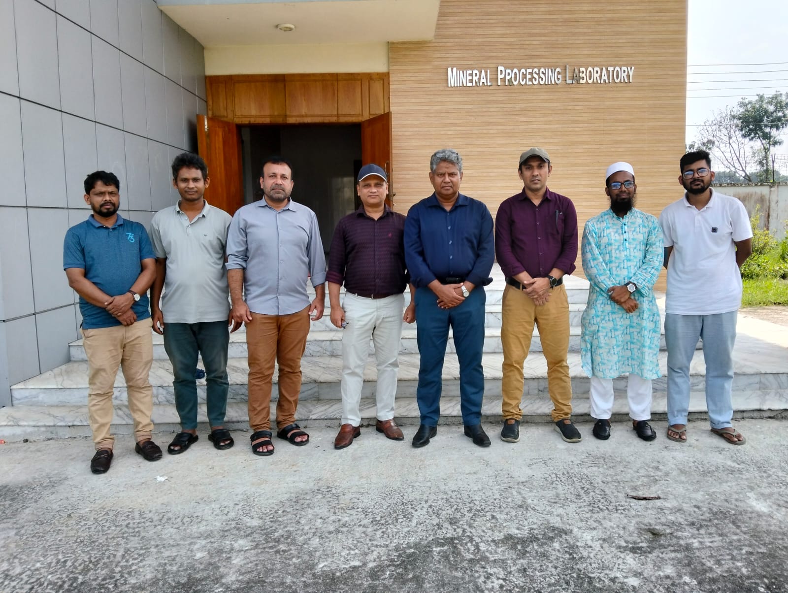 Scientists from Institute of Nuclear Geological Sciences of Bangladesh Atomic Energy Commission (BAEC) visited IMMM, BCSIR