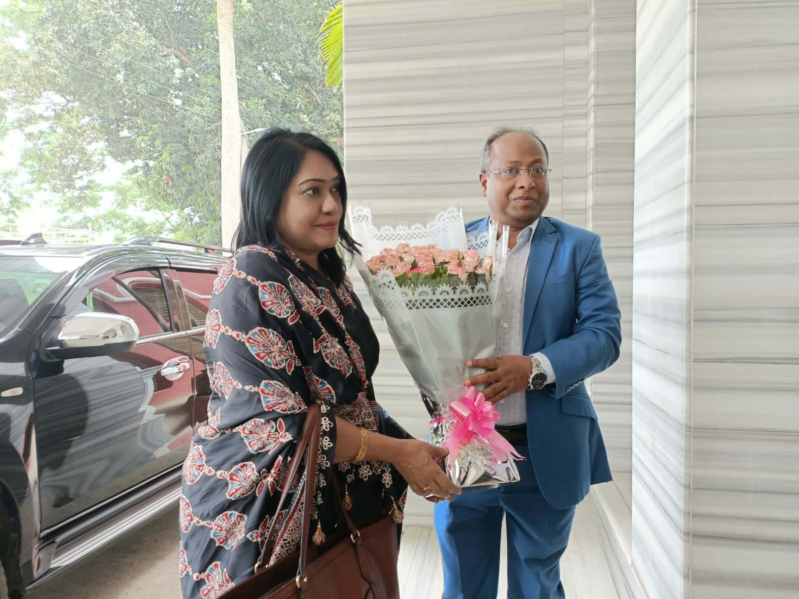 সচিব ও মহাপরিচালক