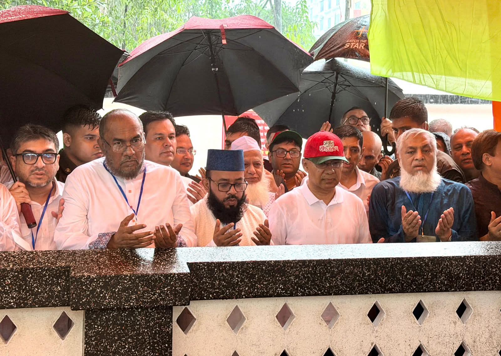 গনপ্রজাতন্ত্রী বাংলাদেশ সরকারের মাননীয় প্রধানমন্ত্রী সিলেট সফর ও হযরত শাহ জালাল রহ: মাজার জিয়ারত