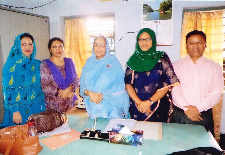 জাতীয় মহিলা সংস্থার কেন্দ্রীয় চেয়ারম্যান স্যার ঢাকা, জাতীয় মহিলা সংস্থার নির্বাহী পরিচালক স্যার ঢাকা, জাতীয় মহিলা সংস্থার জেলাভিত্তিক মহিলা কম্পিউটার প্রশিক্ষণ প্রকল্প (দ্বিতীয় পর্যায়)-এর প্রকল্প পরিচালক স্যার ঢাকা, পঞ্চগড় জেলা জাতীয় মহিলা সংস্থার জেলা চেয়ারম্যান ও পঞ্চগড় জাতীয় মহিলা সংস্থার জেলা কর্মকর্তা। 