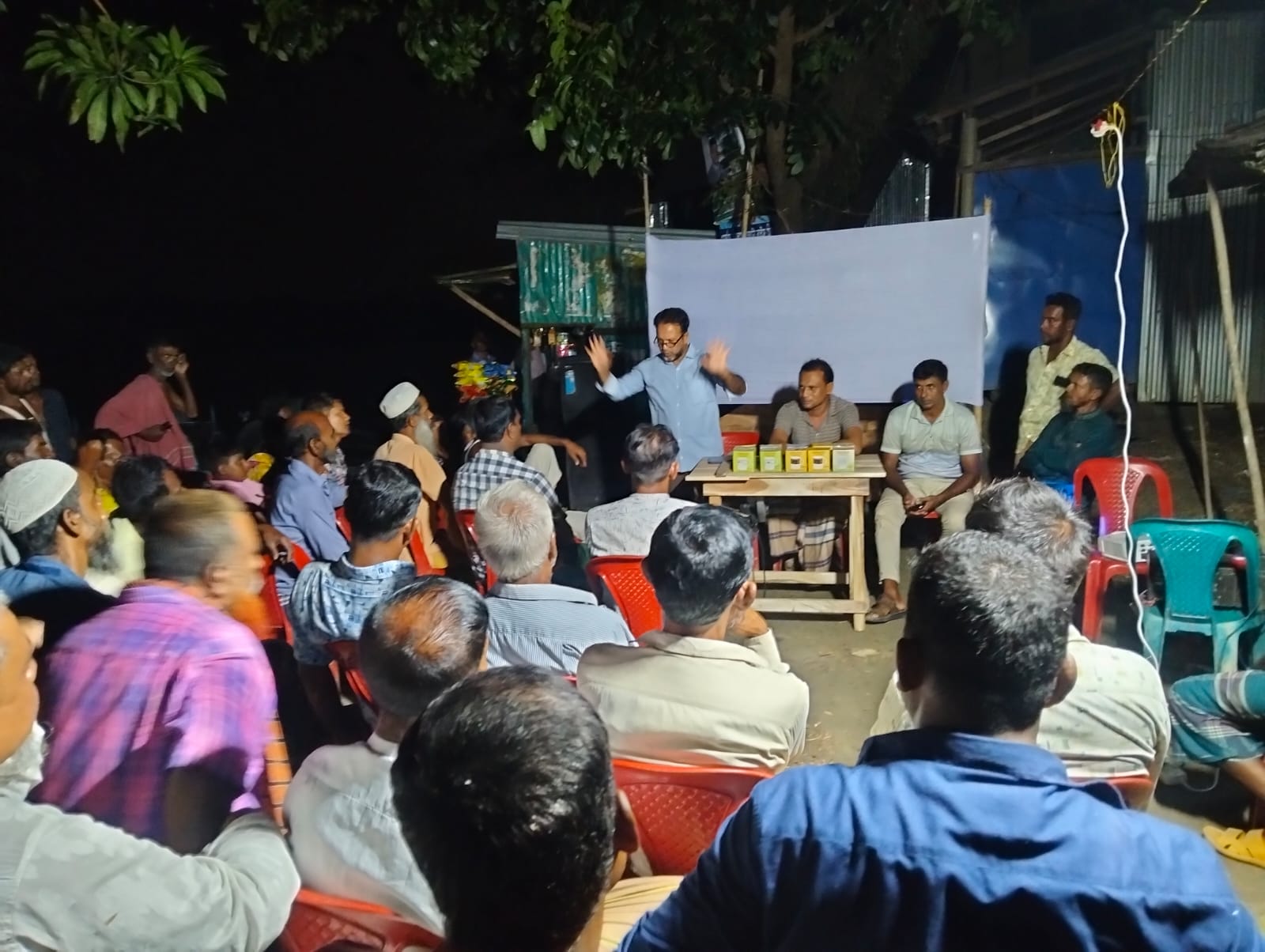 গ্রাম আদালত বিষয়ক প্রচার প্রচারণা ও কু্ইজ বিজয়ীদের মাঝে পুরস্কার বিতরণ