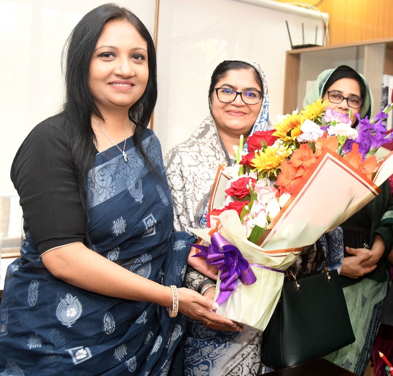 মাননীয় প্রতিমন্ত্রী মিজ্ ফারজানা শারমীন, এমপি মহোদয়ের মহিলা ও শিশু বিষয়ক মন্ত্রণালয়ে যোগদান