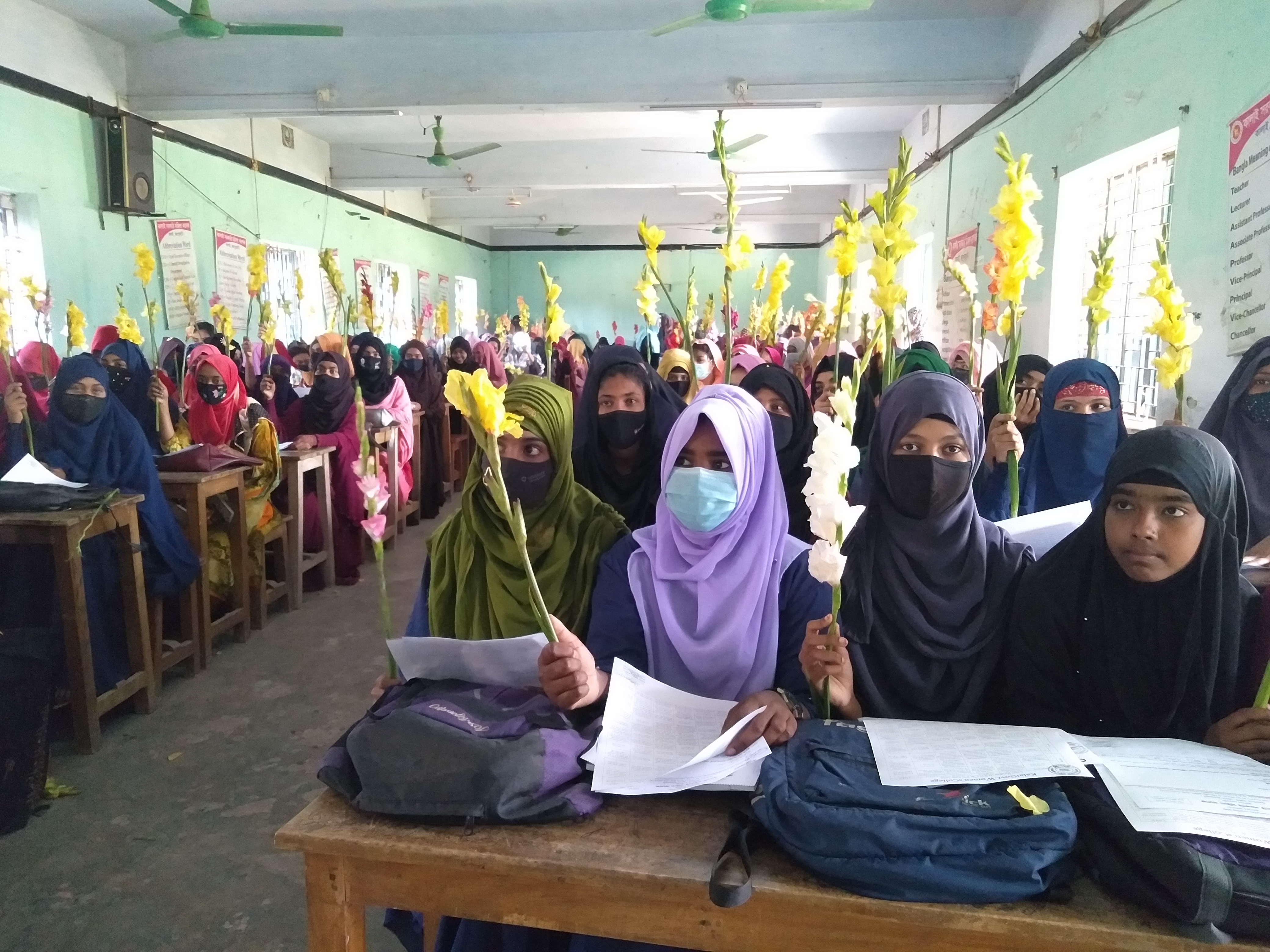 ছাত্রীদের নবীনবরণ