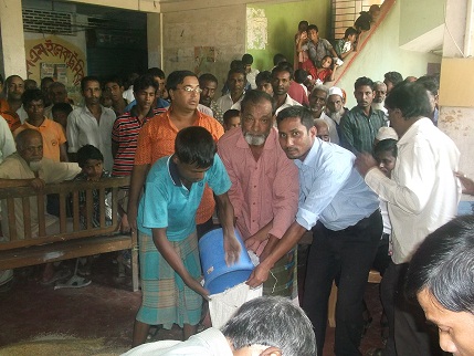 ভিজিডি এর চাল বিতরণ