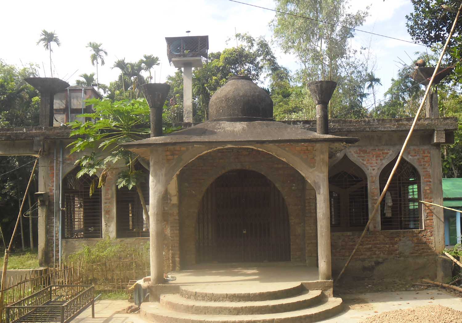 কামালপুর ইউনিয়নের মসজিদ