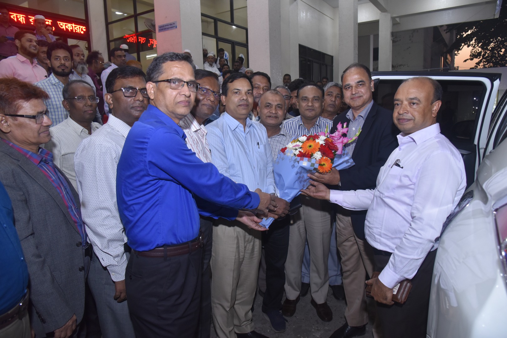 ব্যবস্থাপনা পরিচালক মহোদয়ের যোগদান।