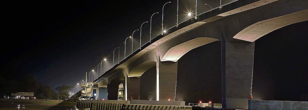 খানজাহান আলী সেতু (রূপসা ব্রীজ), খুলনা।