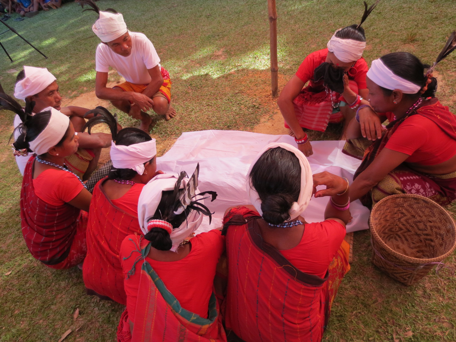 গারোদের আত্তং গোত্রের ‘চৌগান উৎসব’-এর দৃশ্য