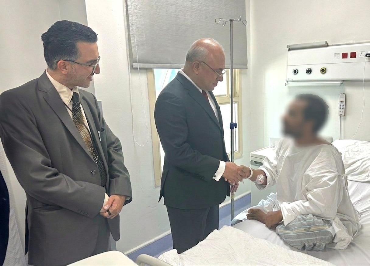 ২৩ জুলাই ২০২৬ তারিখে কুয়েতে নিযুক্ত বাংলাদেশের মান্যবর রাষ্ট্রদূত মেজর জেনারেল সৈয়দ তারেক হোসেন, ওএসপি, এডব্লিউসি, পিএসসি কুয়েতের আমিরি হাসপাতাল পরিদর্শন করেন। এ সময় আমিরি হাসপাতালের পরিচালক ডাঃ ওস আল-মুহাইনি মান্যবর রাষ্ট্রদূতকে স্বাগত জানান