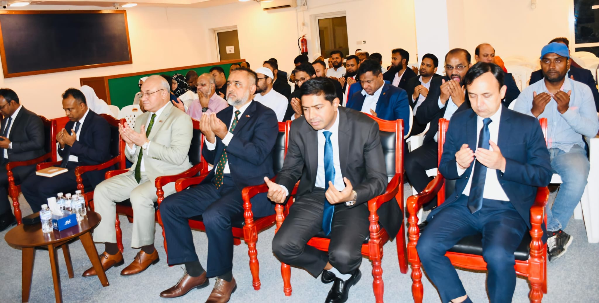 ০৫ আগস্ট ২০২৬ তারিখে কুয়েতস্থ বাংলাদেশ দূতাবাসে যথাযোগ্য মর্যাদা ও গভীর শ্রদ্ধায় জুলাই গণঅভ্যূত্থান দিবস-২০২৬ উদযাপিত হয়েছে ।