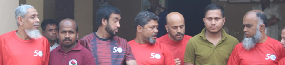 উদ্যোক্তার সাথে সাবেক ফুটবলটিম