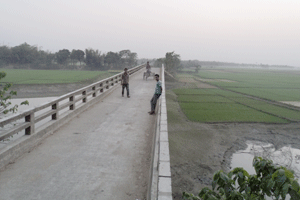 আমাদের সম্পর্কে