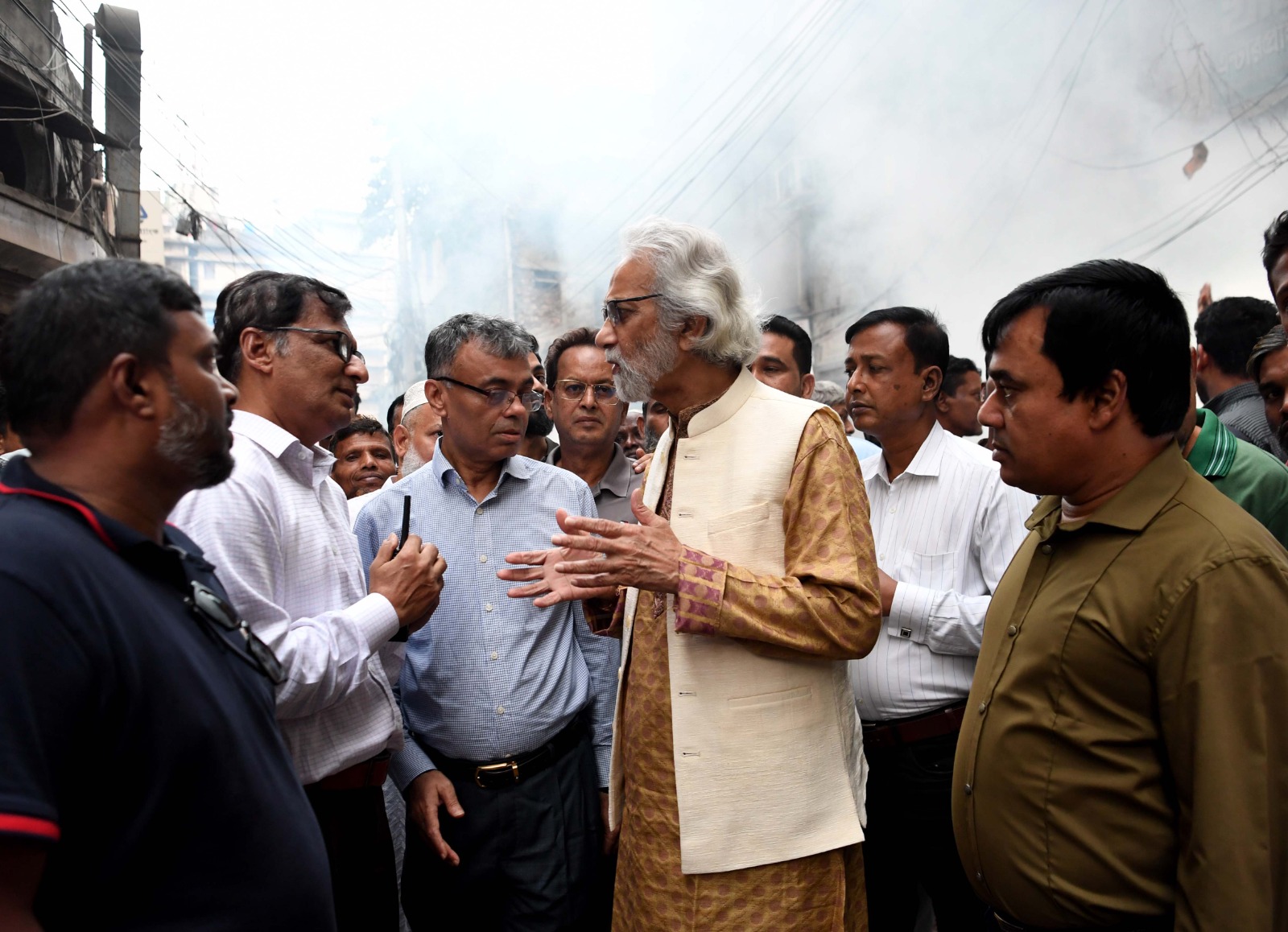 স্থানীয় সরকার, পল্লী উন্নয়ন ও সমবায় মন্ত্রণালয় এবং ভূমি মন্ত্রণালয়ের মাননীয় উপদেষ্টা জনাব  এ. এফ. হাসান আরিফ ঢাকা দক্ষিণ সিটি কর্পোরেশনের বংশালের নাজিরাবাজার এলাকায় মশক নিধন কার্যক্রম পরিদর্শন করেন। পরে, নগর ভবনস্থ কন্ট্রোলরুমে সরাসরি লার্ভিসাইডিং এবং ফগিং প্রক্রিয়া সরাসরি অনলাইনে পর্যবেক্ষণ করেন৷