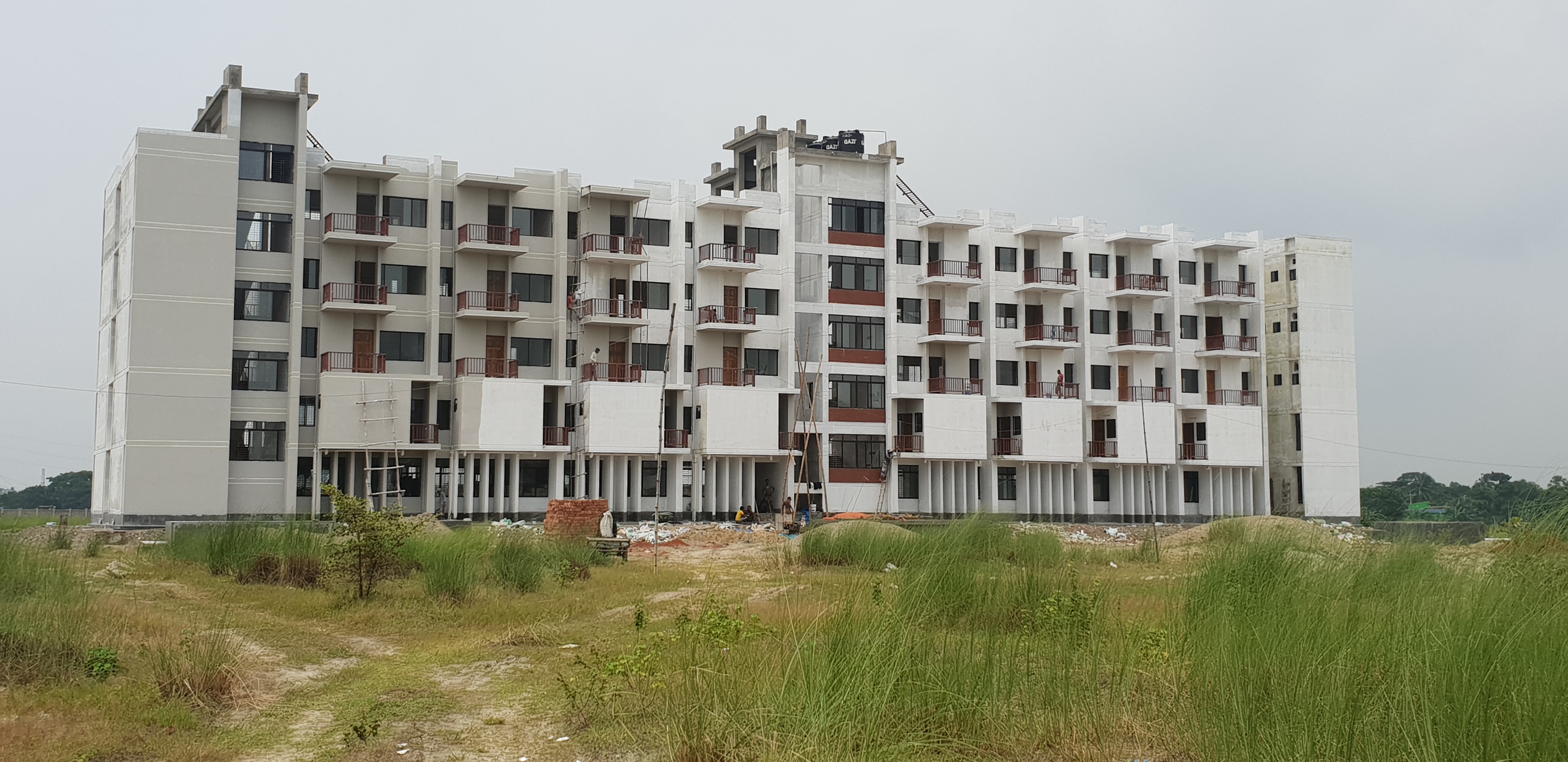 ডরমিটরি ও ষ্টুডিও এপাটমেন্ট