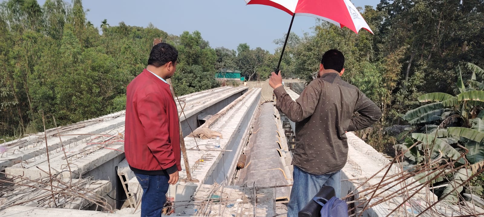UE Sir Visiting a Bridge Site