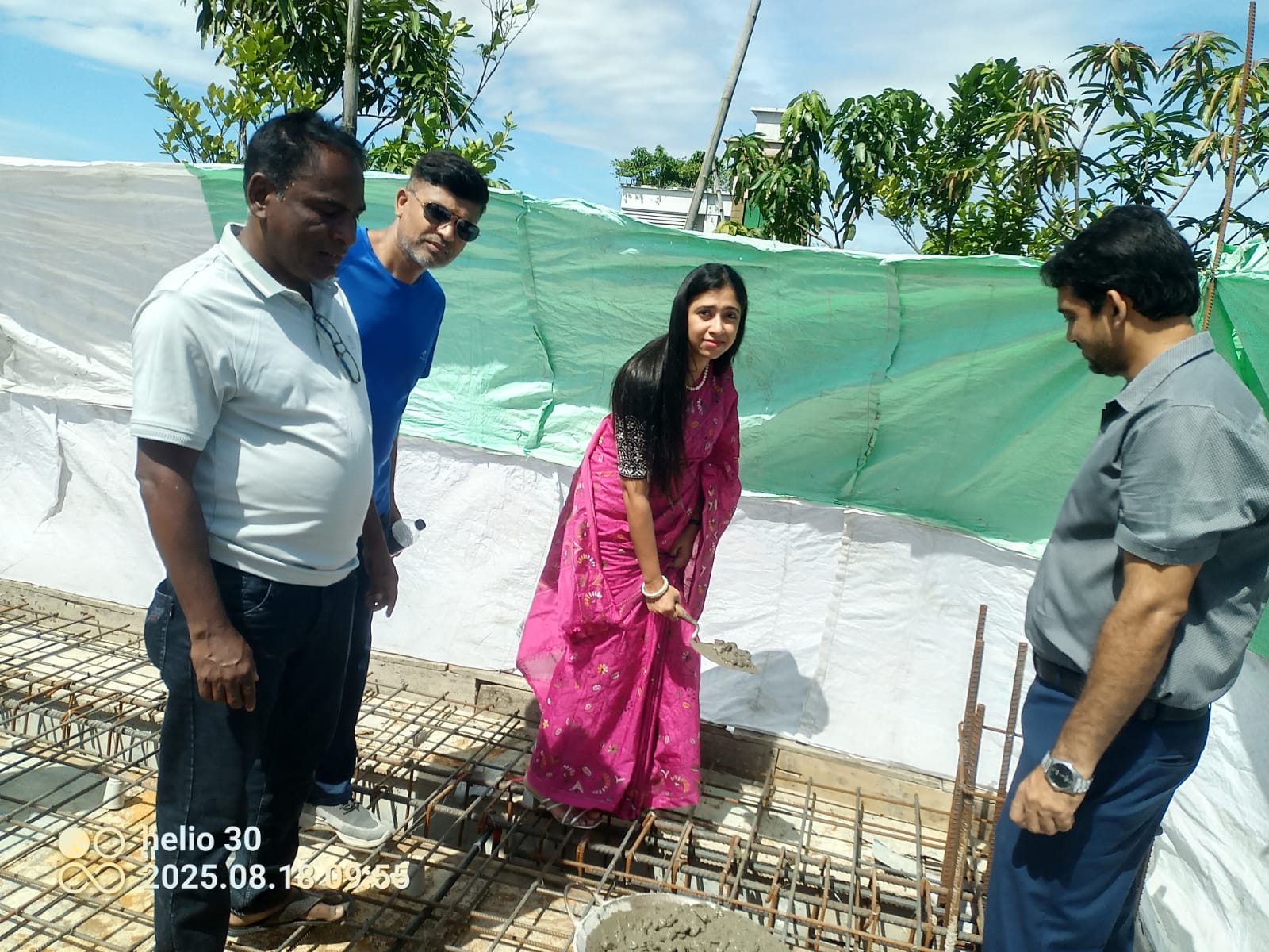 ফটো গ্যালারি