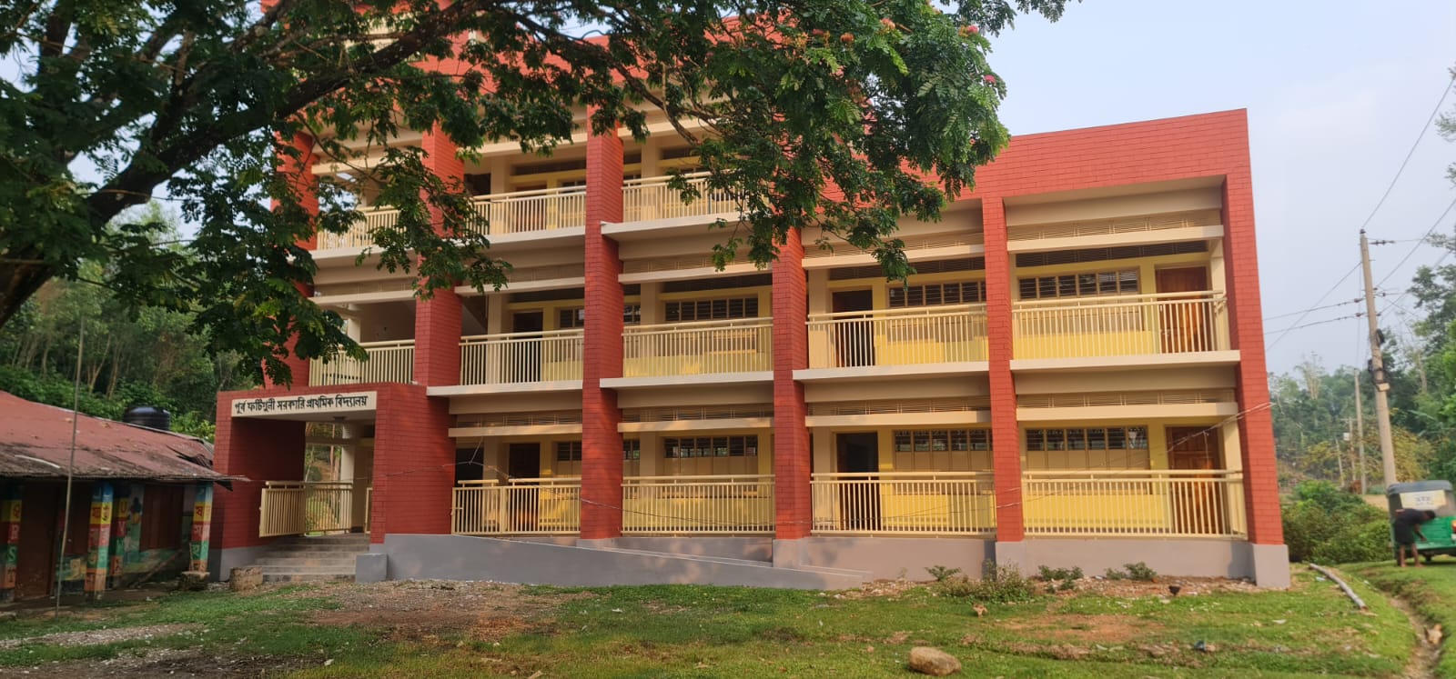 পিইডিপি-৪ প্রকল্পের আওতায় সরকারি প্রাথমিক বিদ্যালয় ভবন নির্মান