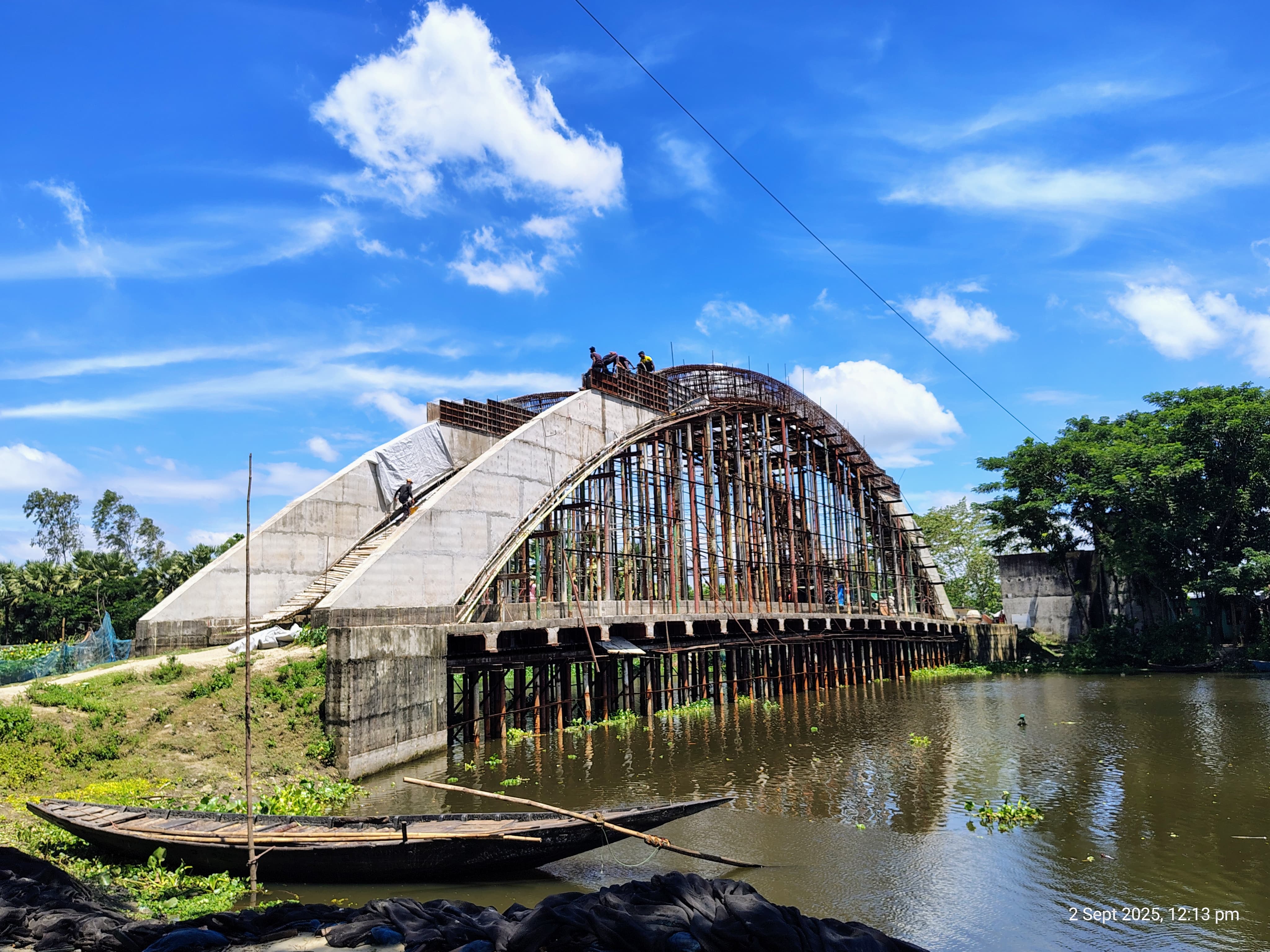 নির্মানাধীন কালিয়াপুর আর্চ ব্রিজ