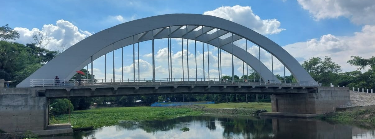 দিশাবন্দ মনোহরগঞ্জ উপজেলা বাইপাস দৃষ্টিনন্দন আর্চ ব্রীজ