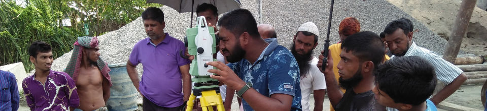 পটুয়াখালী জেলার রাঙ্গাবালী উপজেলাধীন কাউখালী নদীর উপর ৬০.০মিটার আরসিসি ব্রীজ টোটাল স্টেশনের মাধ্যমে লে -আউট প্রদান করেন মোঃসহিদুল ইসলাম,সার্ভেয়ার,এলজিইডি,রাঙ্গাবালী,পটুয়াখালী।