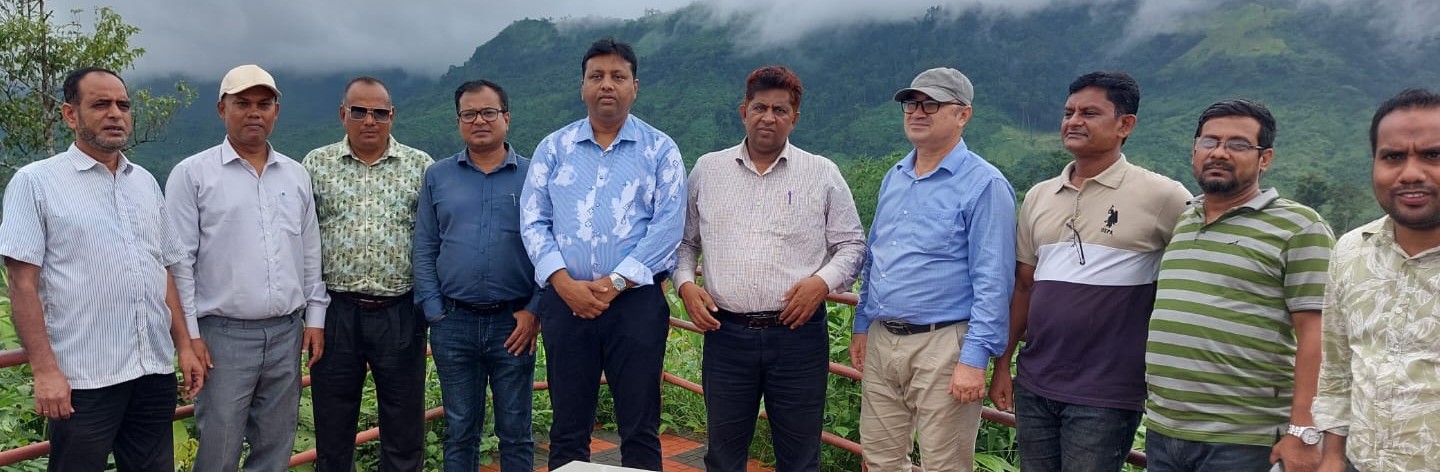 বান্দরবান জেলায় এলজিইডিতে কর্মরত কর্মকর্তাবৃন্দ।