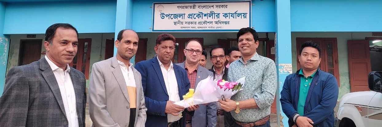 প্রকল্প পরিচালক জনাব ইঞ্জিনিয়ার মো: মাহবুব আলম।
