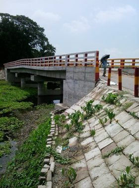 উপজেলা প্রকৌশল অফিস কর্তৃক বাস্তবায়িত ছবি