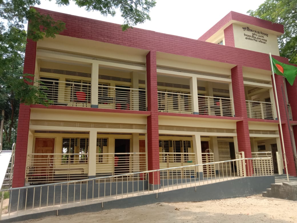 পূর্ব শ্রীকোল সরকারী প্রাথমিক বিদ্যালয়।