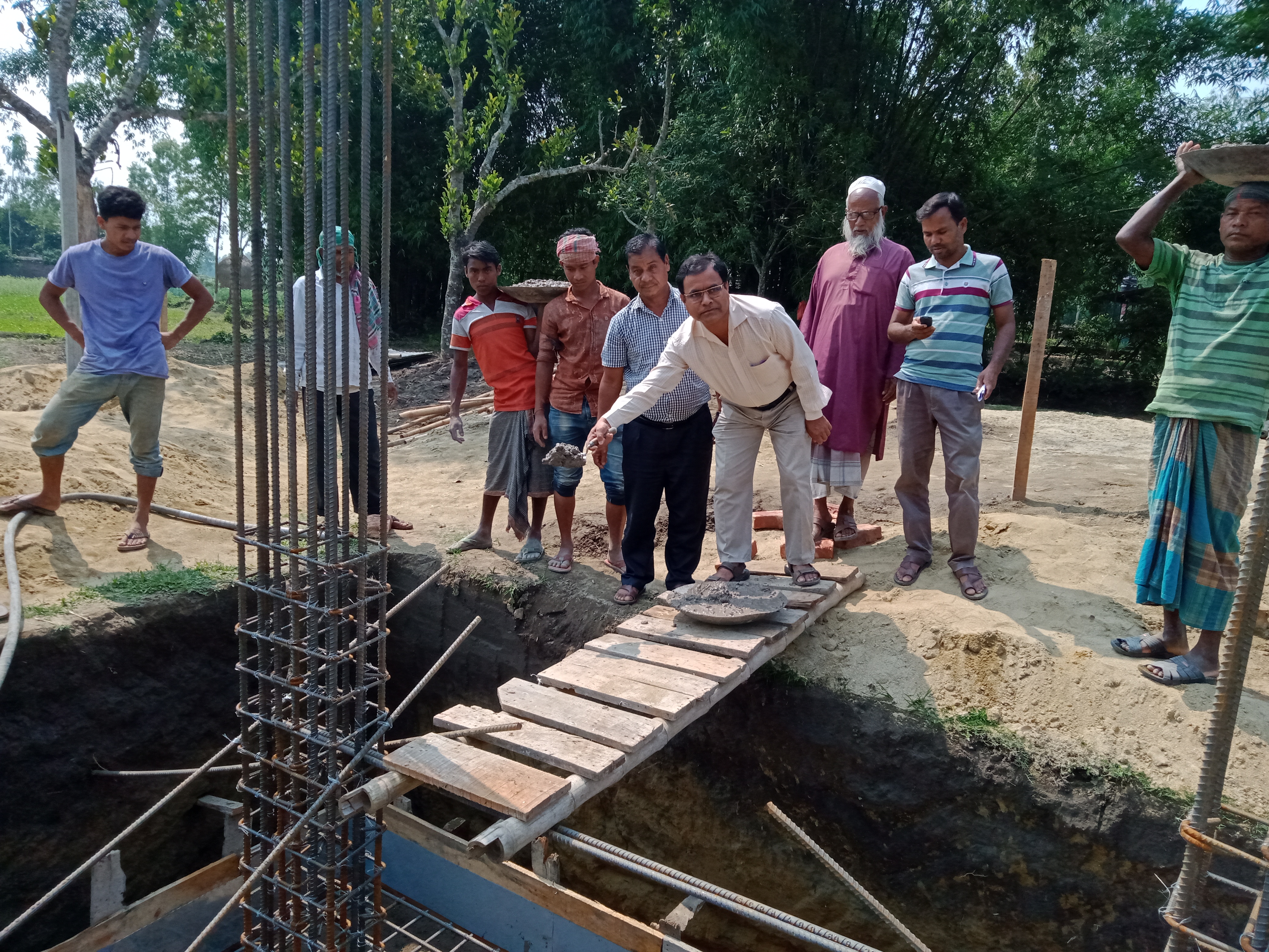  প্রাথমিক বিদ্যালয় খোলা