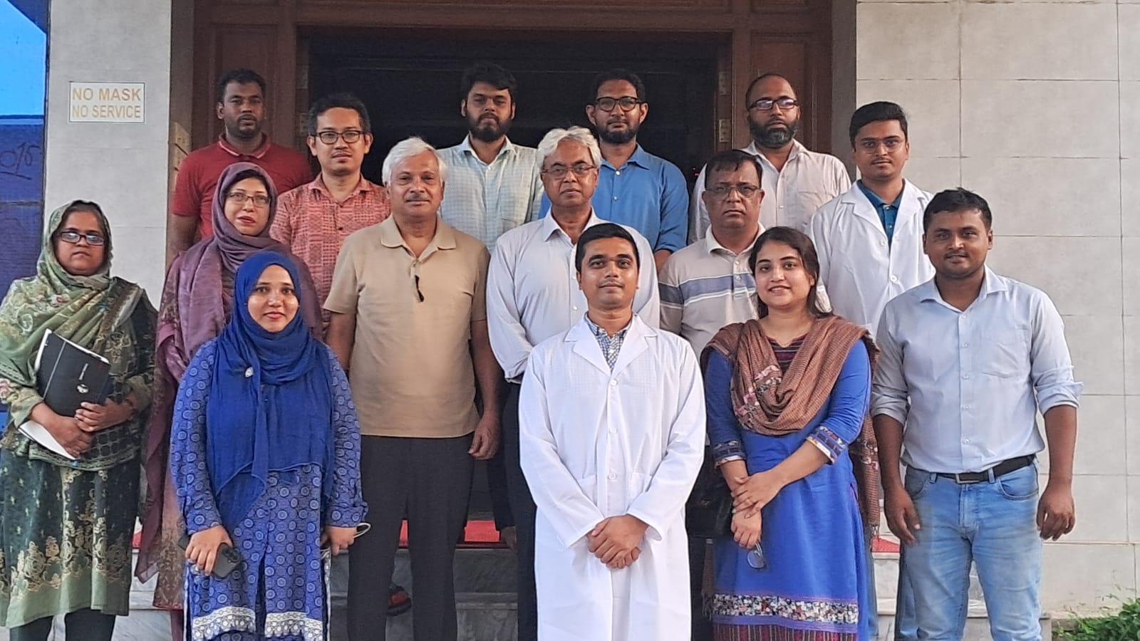 বিজ্ঞান ও প্রযুক্তি মন্ত্রণালয়ের সম্মানিত সচিব মোঃ আনোয়ার হোসেন মহোদয়ের এলআরআই পরিদর্শন