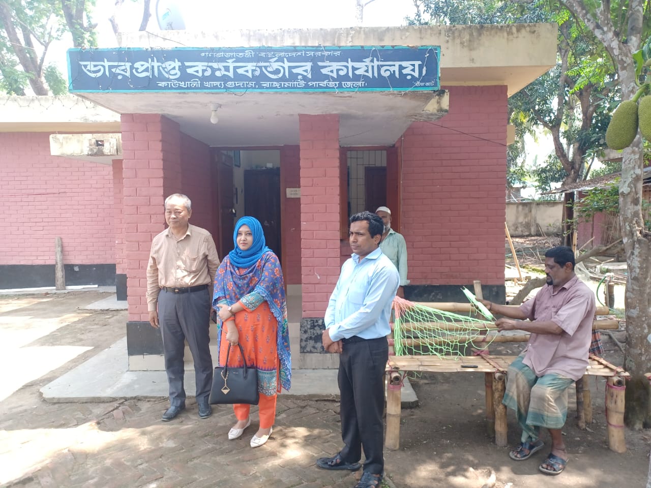 জেলা খাদ্য নিয়ন্ত্রক রাঙ্গামাটি'র গুদাম পরিদর্শন।