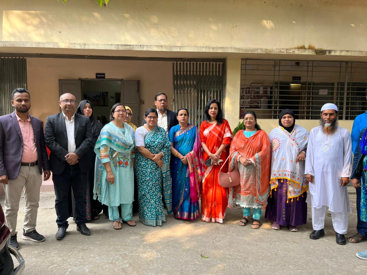 বিভাগীয় শ্রম দপ্তর, নারায়ণগঞ্জ এর পরিচালক কর্তৃক পরিদর্শন কালে কিছু স্থিরচিত্র, শ্রম কল্যাণ কেন্দ্র, ঘোড়াশাল, পলাশ, নরসিংদী