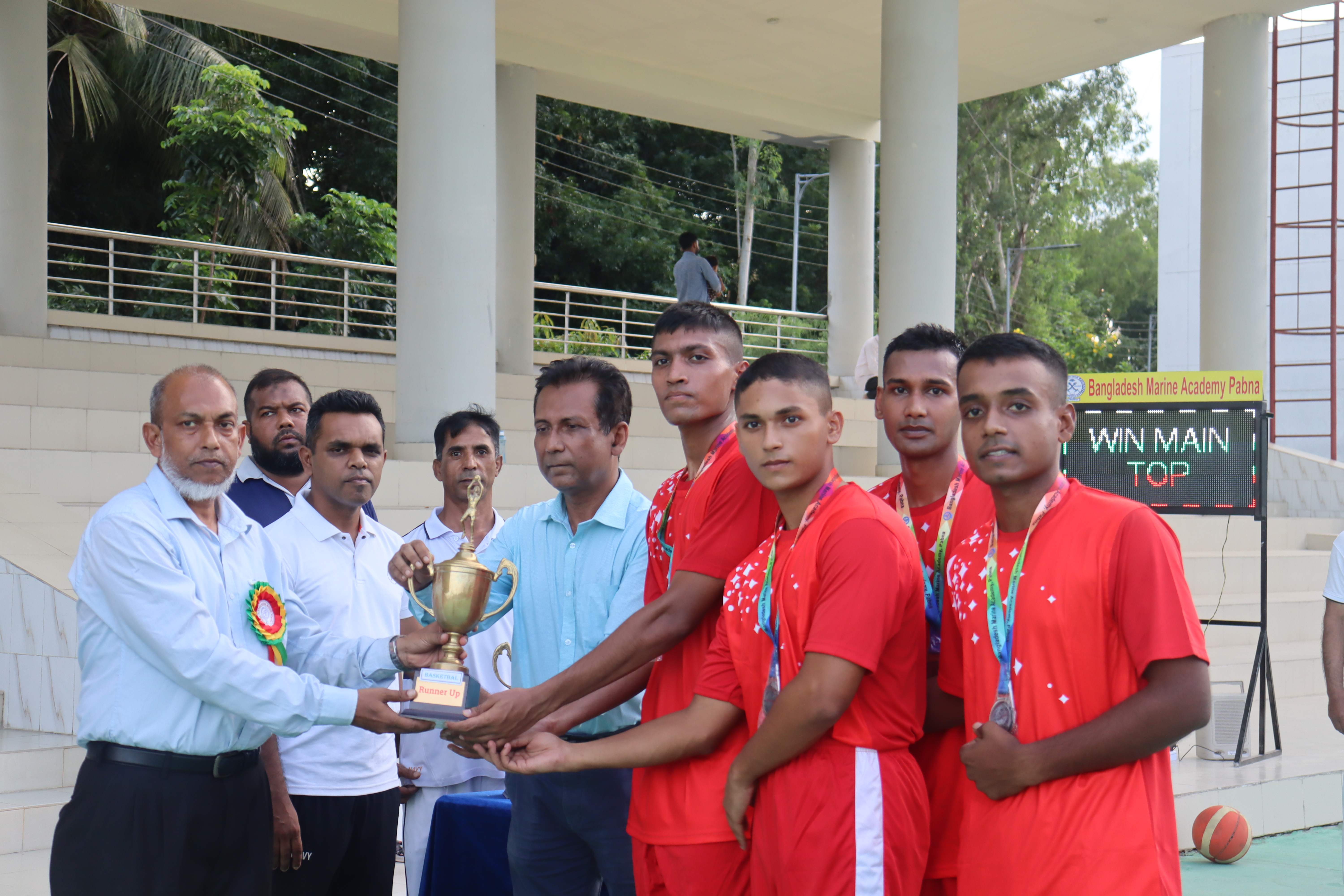 ইন্টার ডিভিশন বাসকেট বল প্রতিযোগিতা।