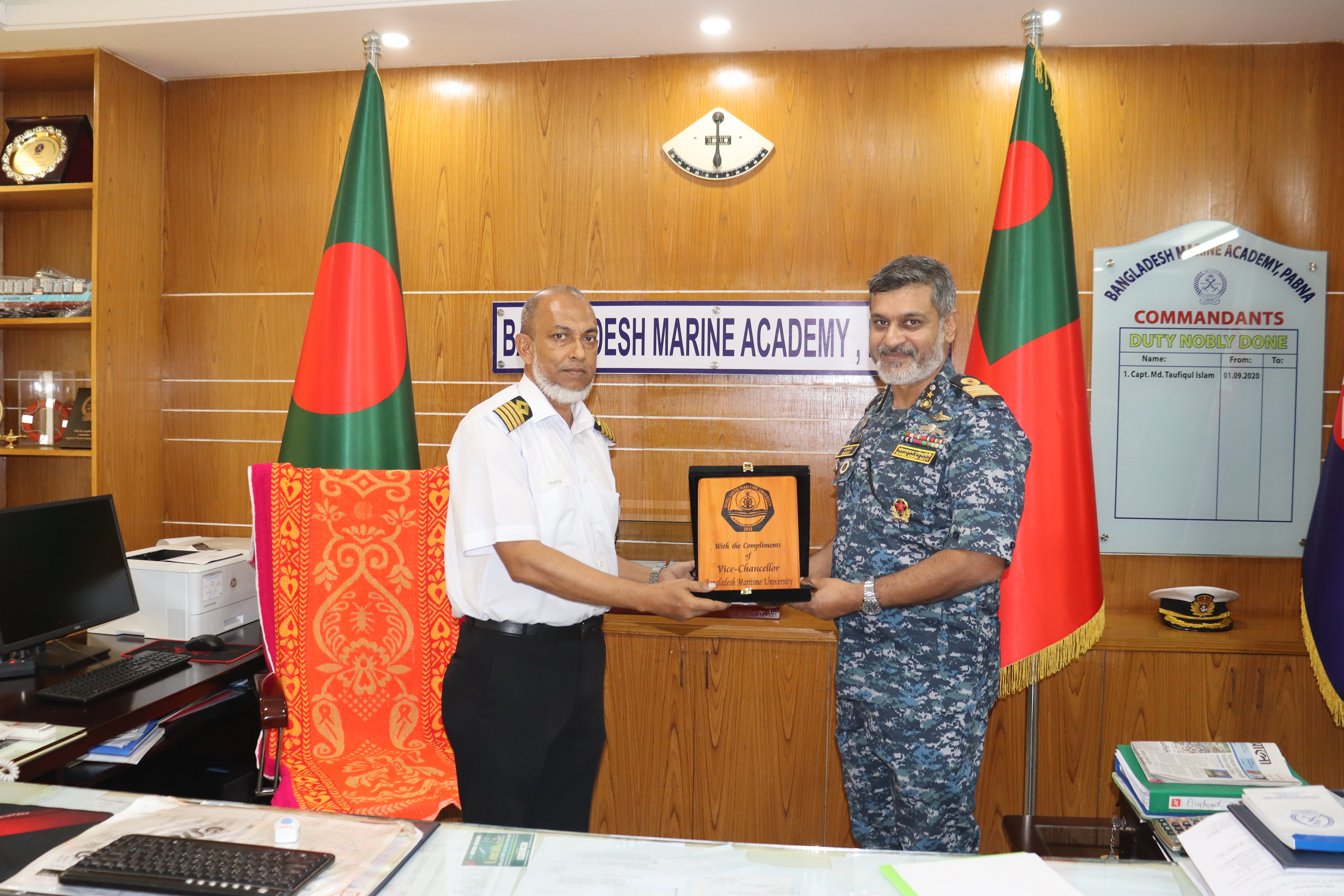 সম্মানিত রেজিস্ট্রার কমোডর মোহাম্মদ এহসানুল্লাহ খানের নেতৃত্বে বিএমইউ পরিদর্শন দলের বার্ষিক পরিদর্শন।