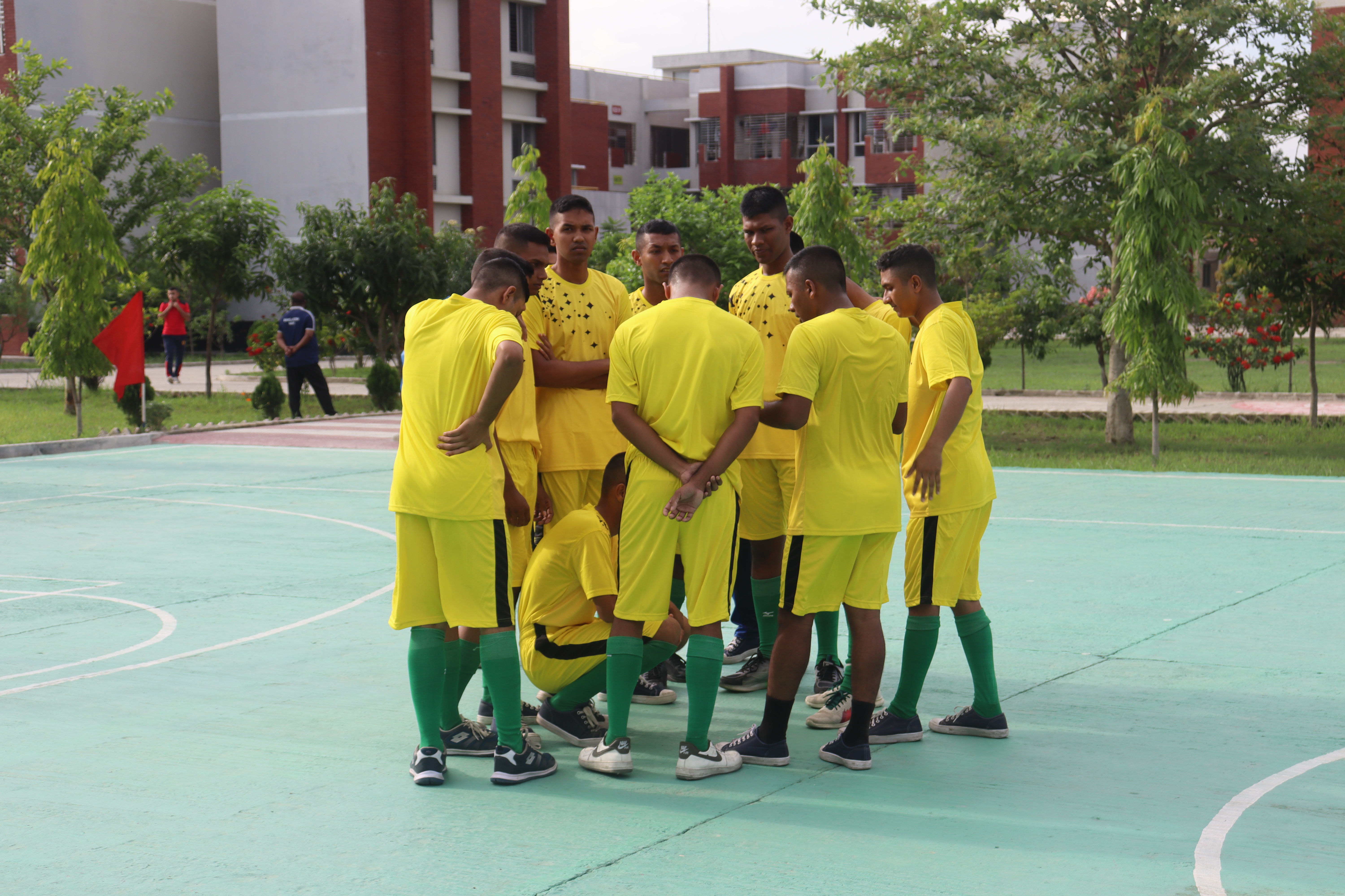 ইন্টার ডিভিশন বাসকেট বল প্রতিযোগিতা।