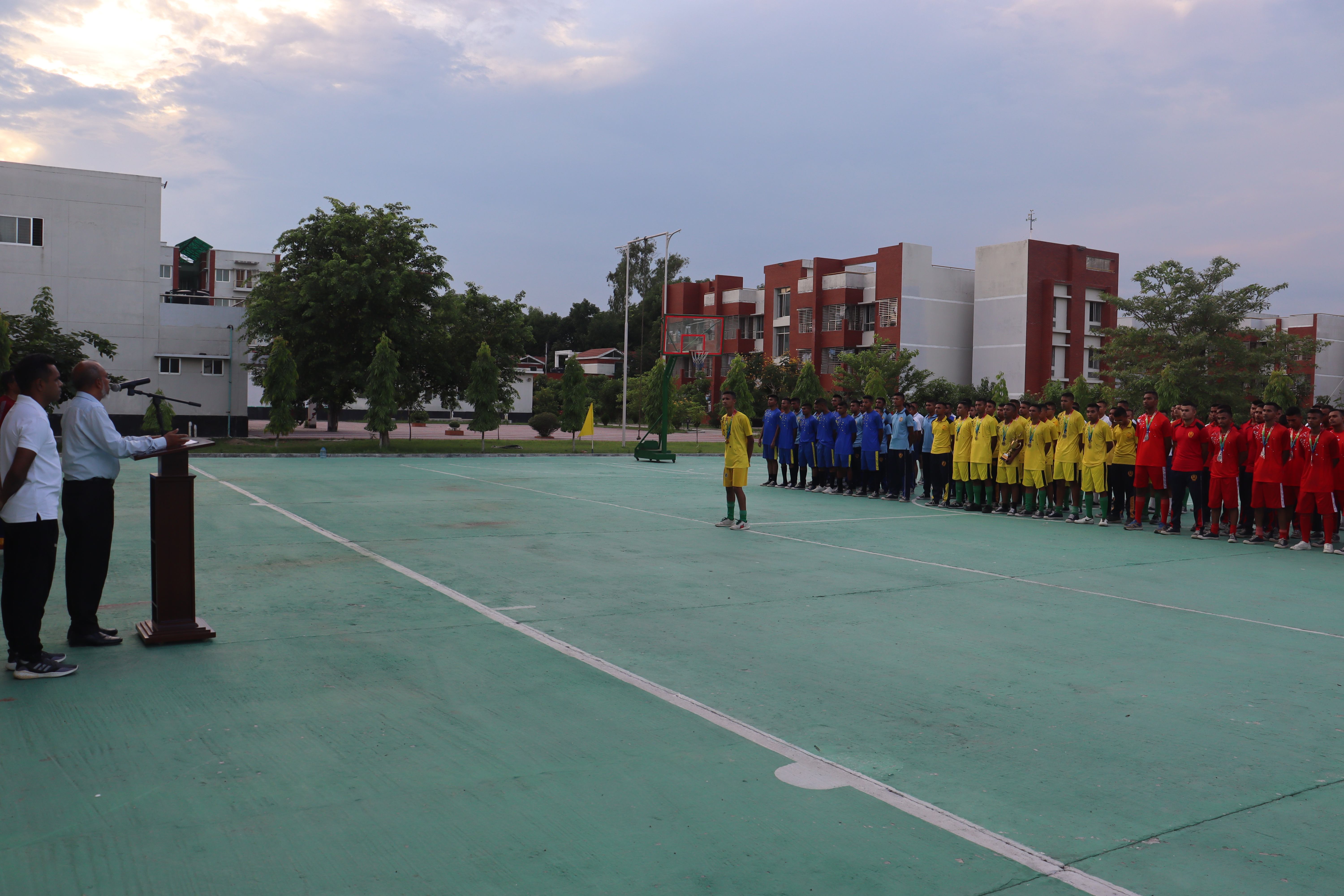 ইন্টার ডিভিশন বাসকেট বল প্রতিযোগিতা।