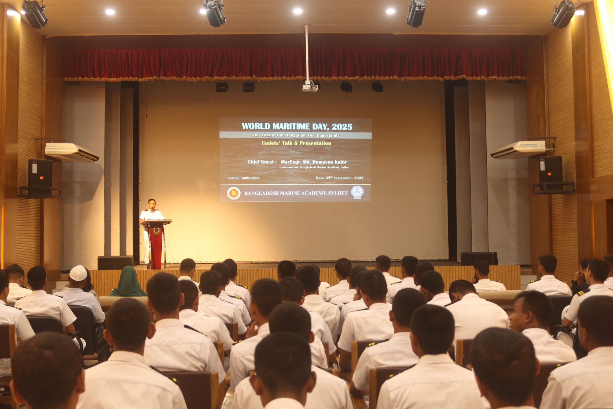 বিশ্ব সমুদ্র দিবস ২০২৫ উদযাপনের জন্য সাপ্তাহিক ক্যাডেটদের আলোচনা অনুষ্ঠান